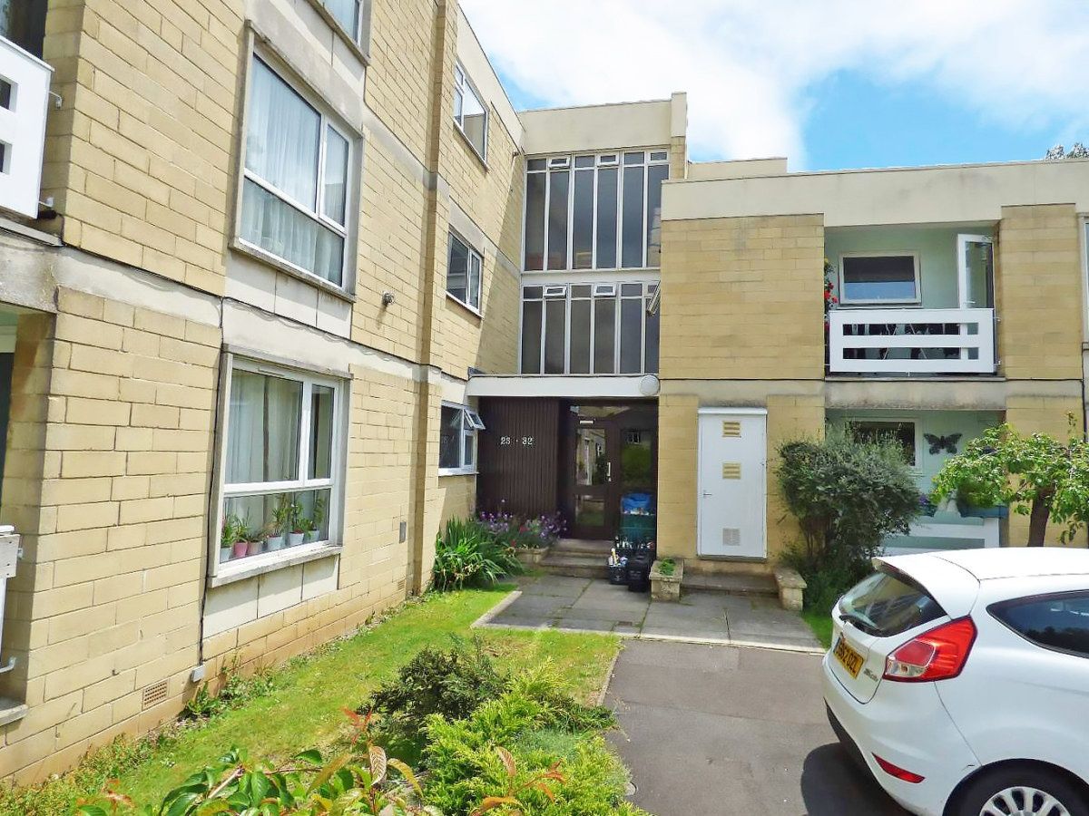 Easton House, Grosvenor Bridge Road, Bath, Avon BA1  
