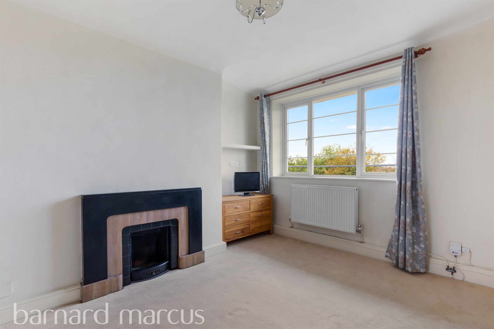 3 bed flat for sale in Portsmouth Road, Surbiton KT6 Zoopla