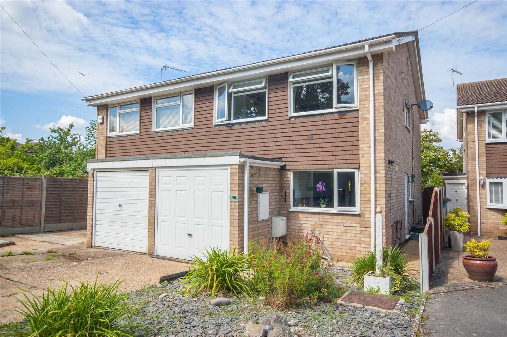 Avenue Road, Great Baddow, Chelmsford CM2  