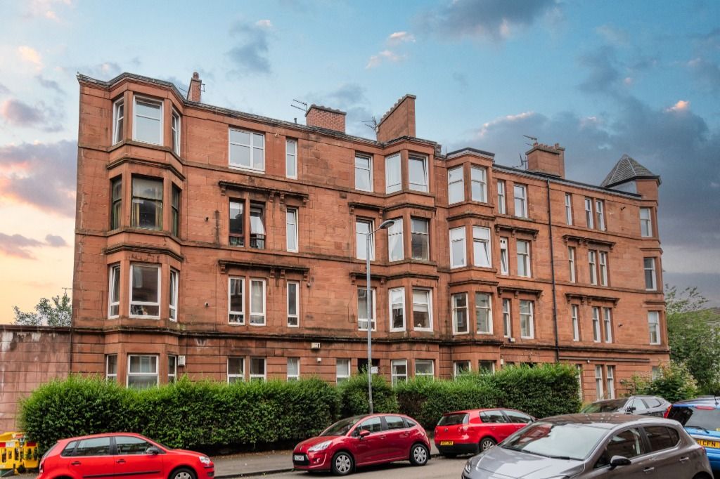 Laurel Street, Flat 3/3, Thornwood, Glasgow G11  