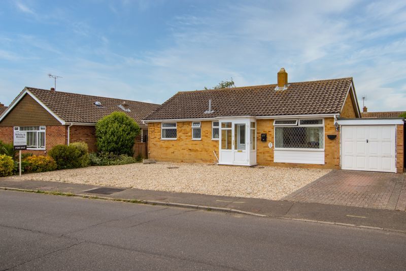 2 bed detached bungalow for sale in Church Way, Pagham PO21 Zoopla