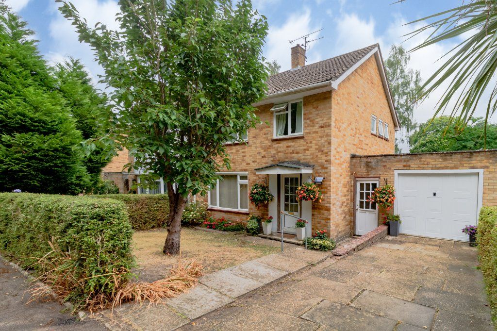 3 bed semidetached house for sale in Milman Close, Bracknell, Berkshire RG12 Zoopla