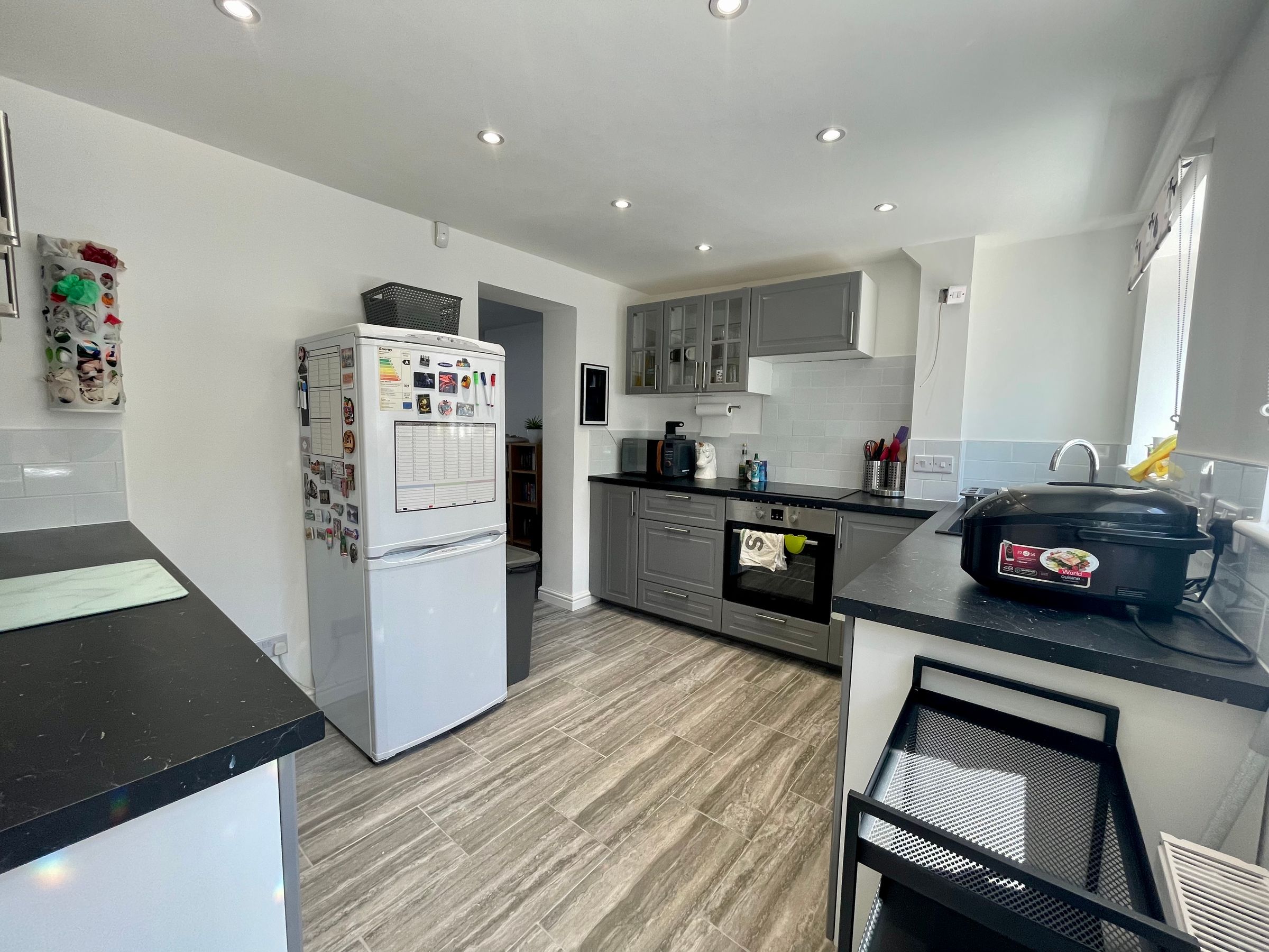 3 bed terraced house for sale in Clifton Road, Shefford SG17 Zoopla