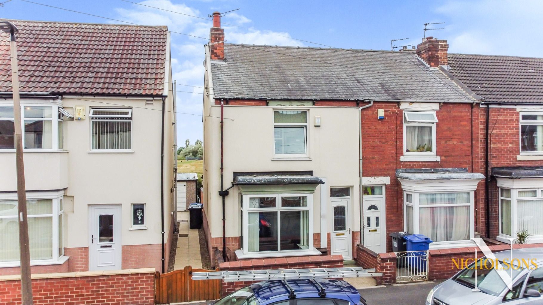 3 bed semidetached house for sale in Finch Road, Doncaster, South