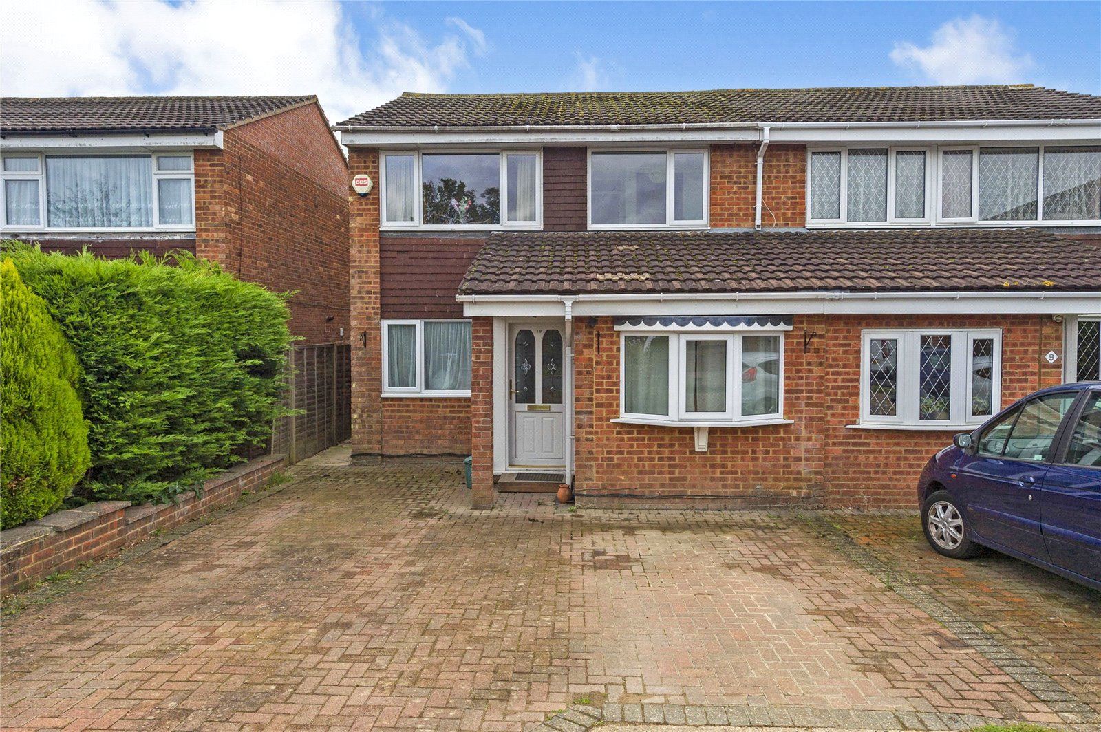 4 bed semidetached house for sale in Codicote Row, Hemel Hempstead