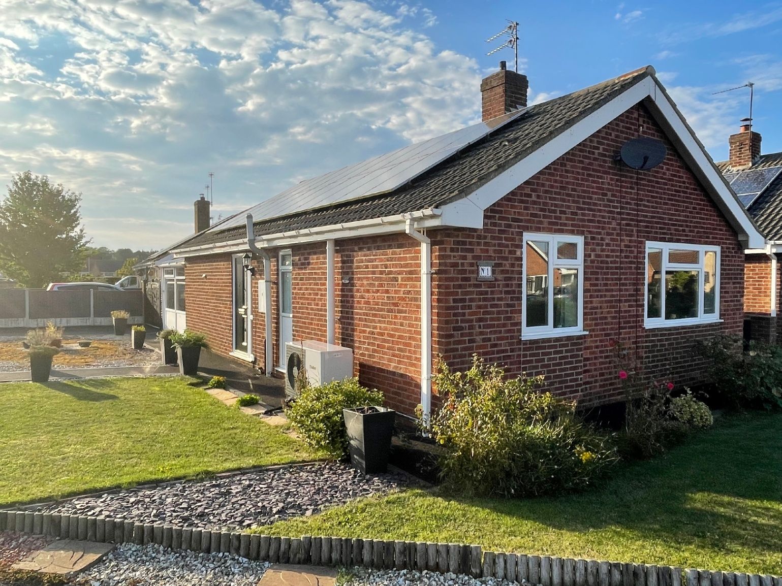 2 bed bungalow for sale in Stones Close, Hogsthorpe, Skegness PE24 Zoopla