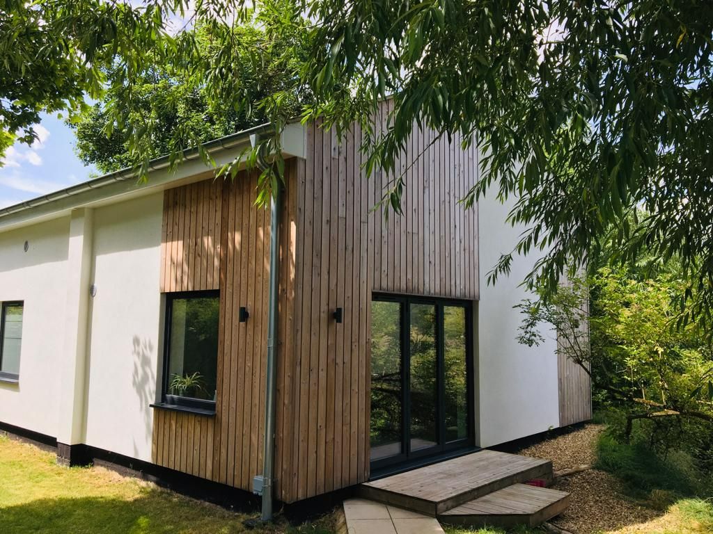 3 bed detached house for sale in Byfield Road, Woodford Halse, Daventry