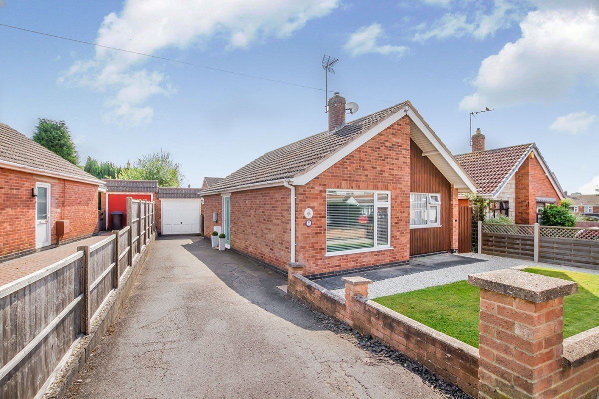 2 bed bungalow to rent in Arnolds Crescent, Newbold Verdon, Leicester