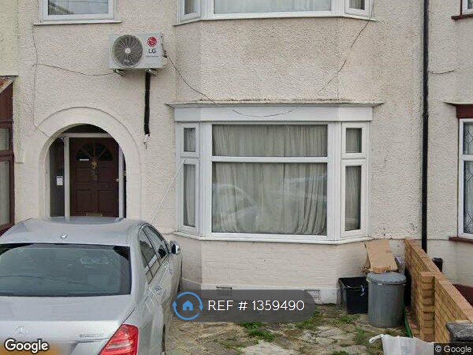 3 bed terraced house to rent in Cantley Gardens, Gants Hill IG2 Zoopla
