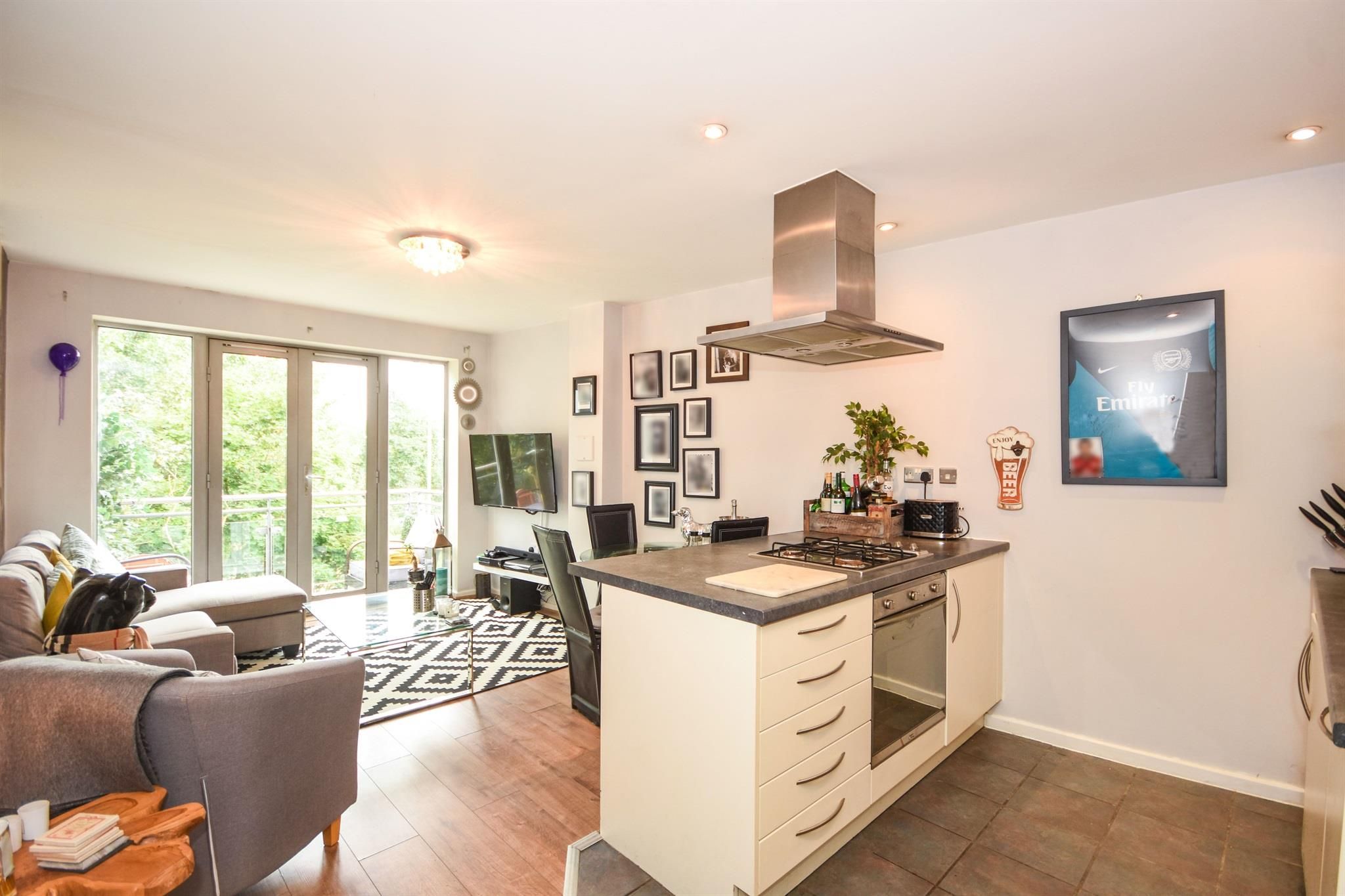 2 bed flat to rent in Baddow Road, Chelmsford, Essex CM2 Zoopla