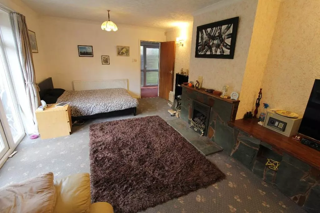 3 bed detached house for sale in Pool Hayes Lane, Willenhall WV12 Zoopla