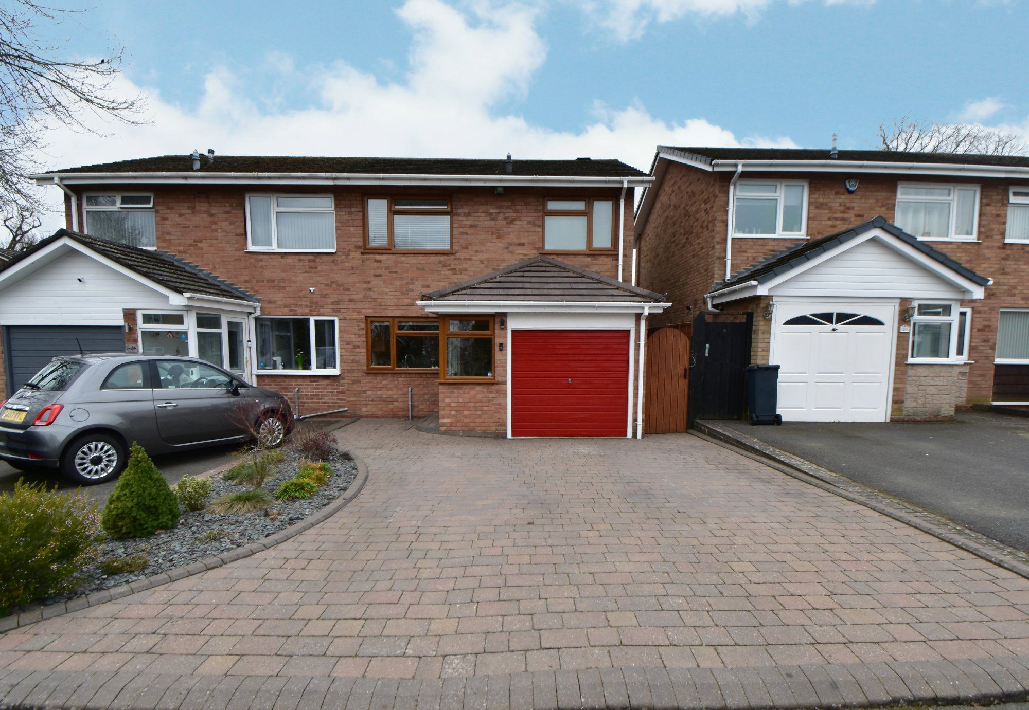 3 bed semidetached house for sale in Myton Drive, Shirley, Solihull