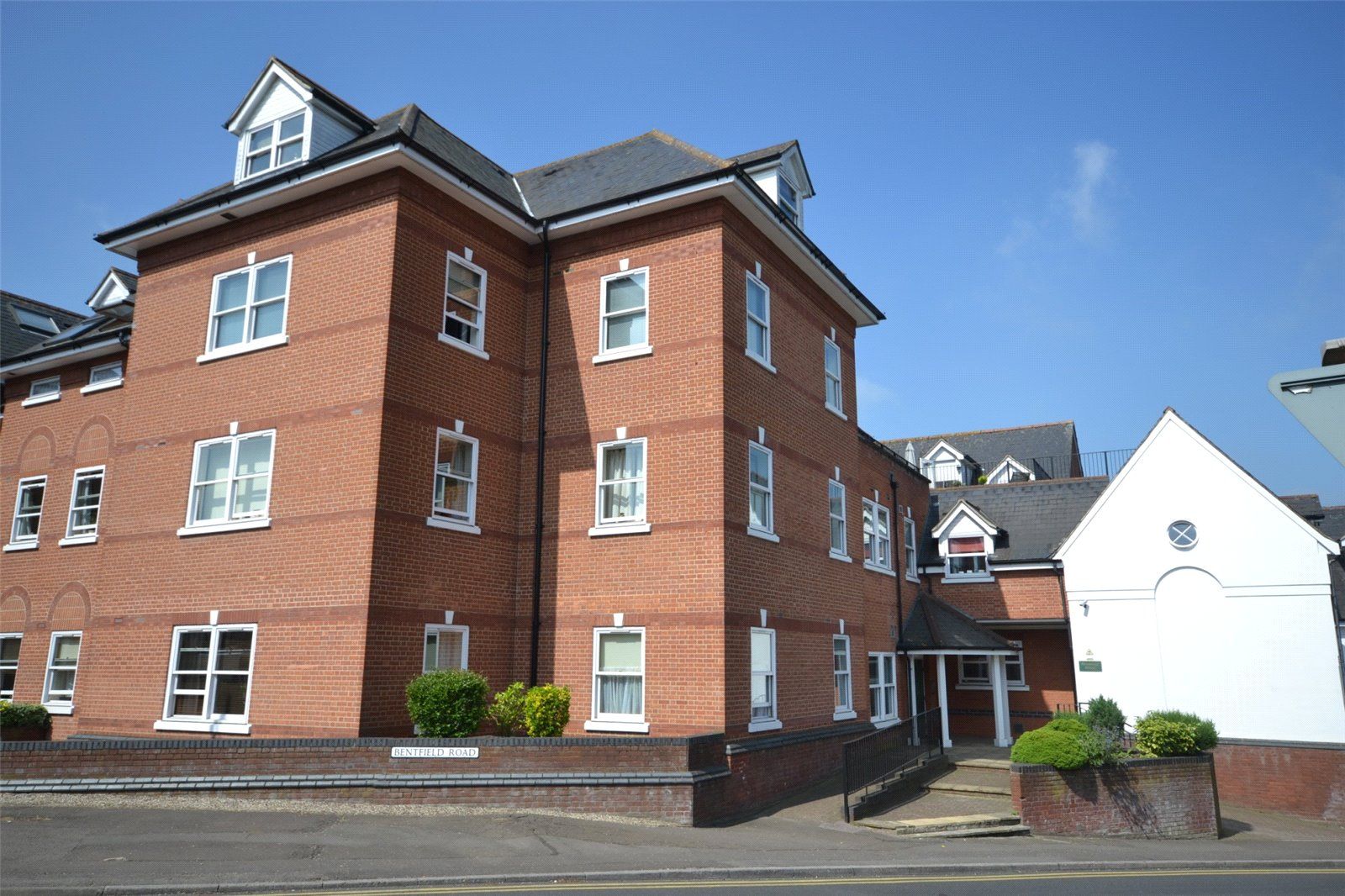 1 bed flat for sale in Hermitage House, Bentfield Road, Stansted CM24