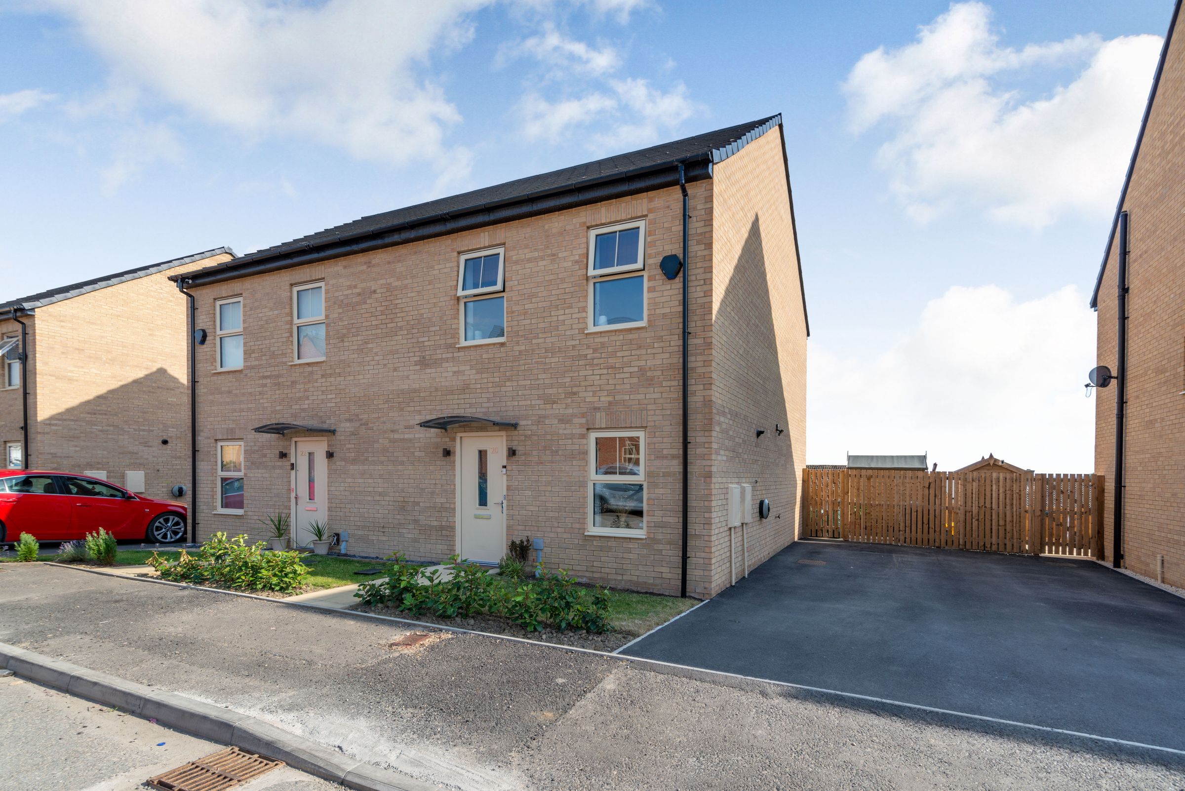 3 bed semidetached house for sale in Whorlton Way, Leeds, West