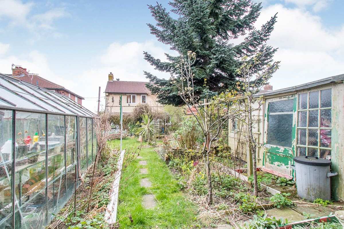 3 bed end terrace house for sale in Middleton Park Grove, Leeds, West