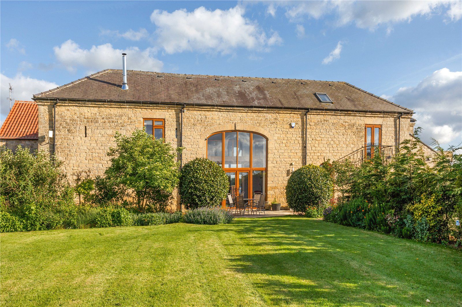 3 bed linkdetached house for sale in Whitwell Common, Worksop