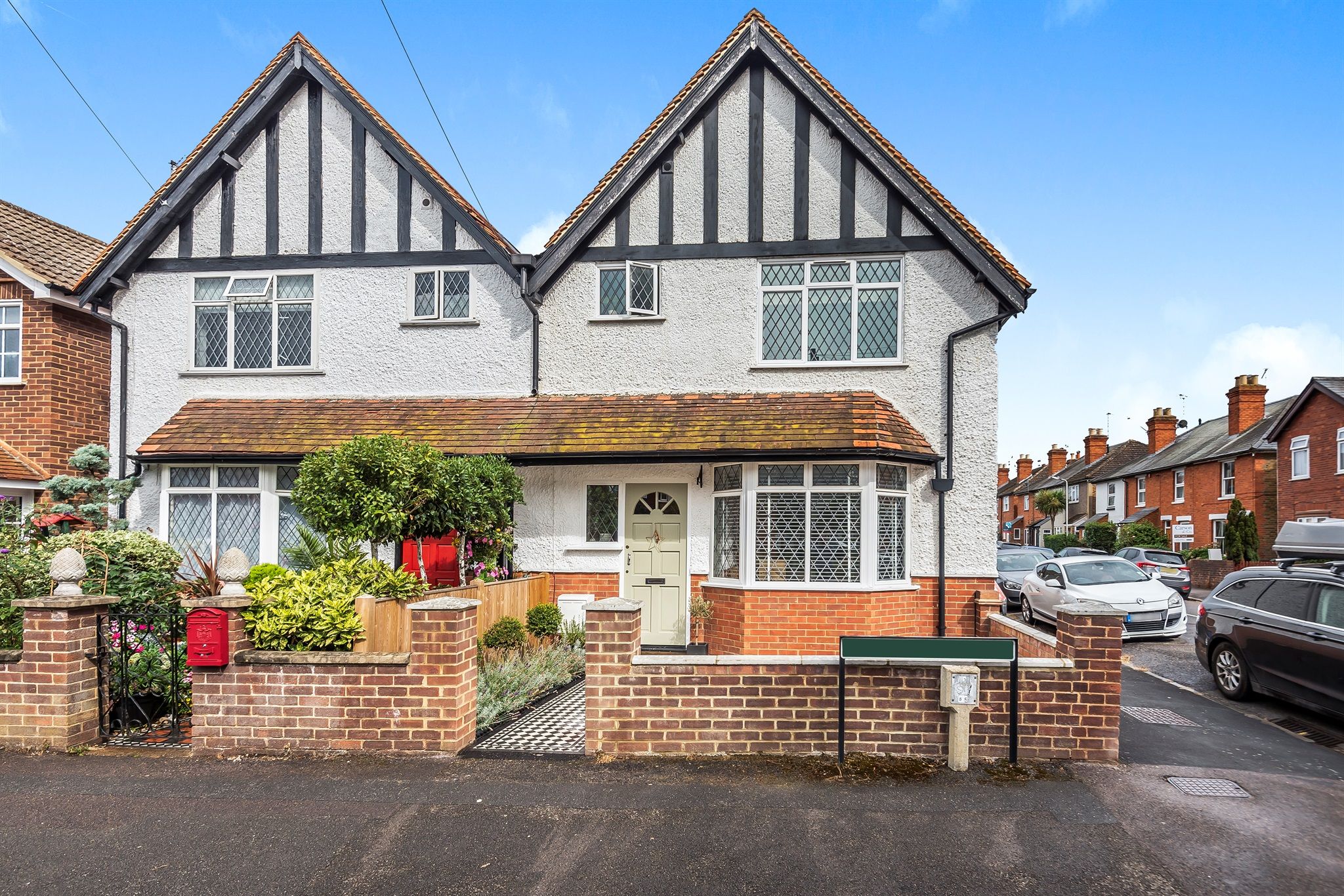 3 bed semi-detached house for sale in Portlock Road, Maidenhead SL6 