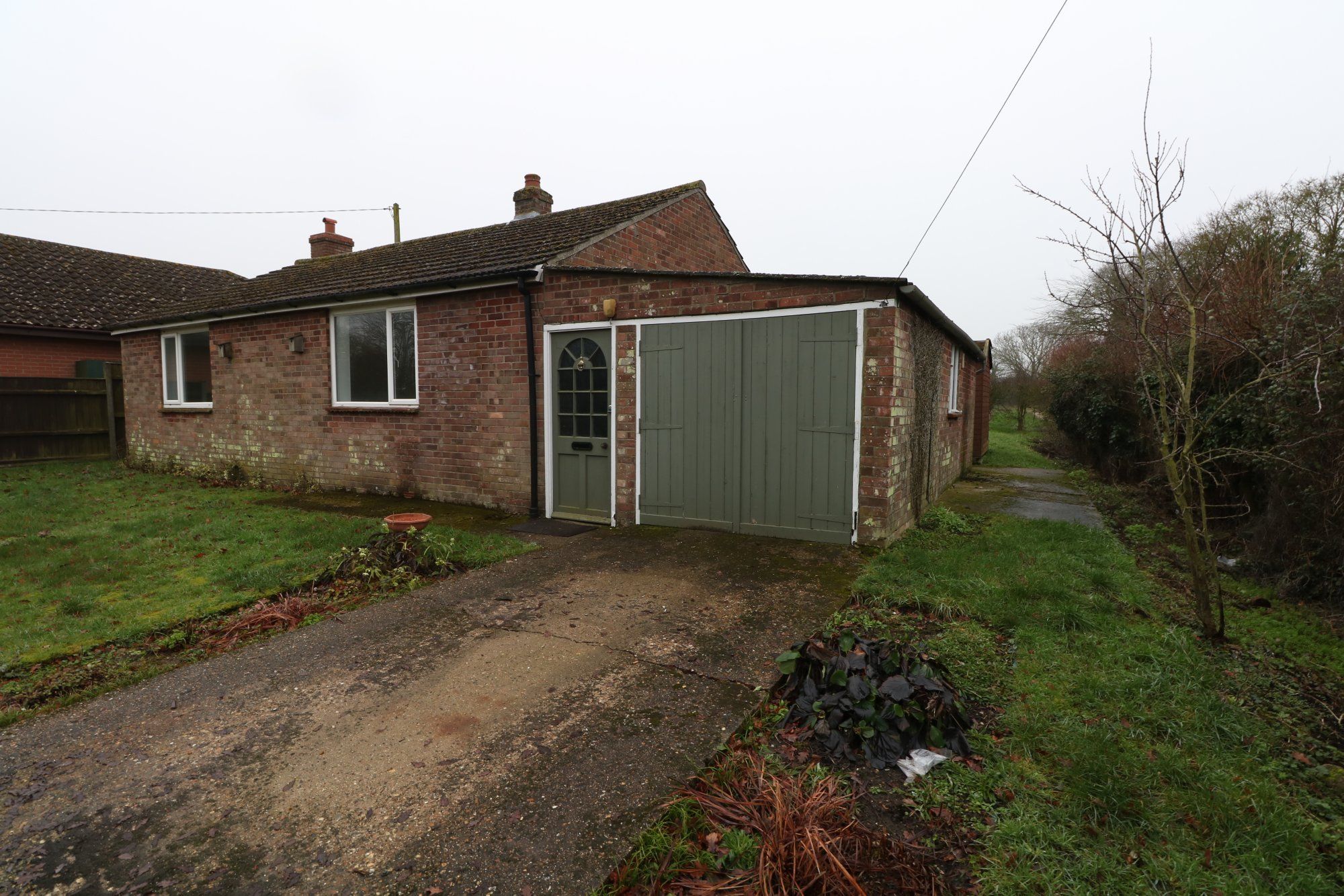 2 bed detached bungalow to rent in Heywood Road, Shelfanger, Diss IP22
