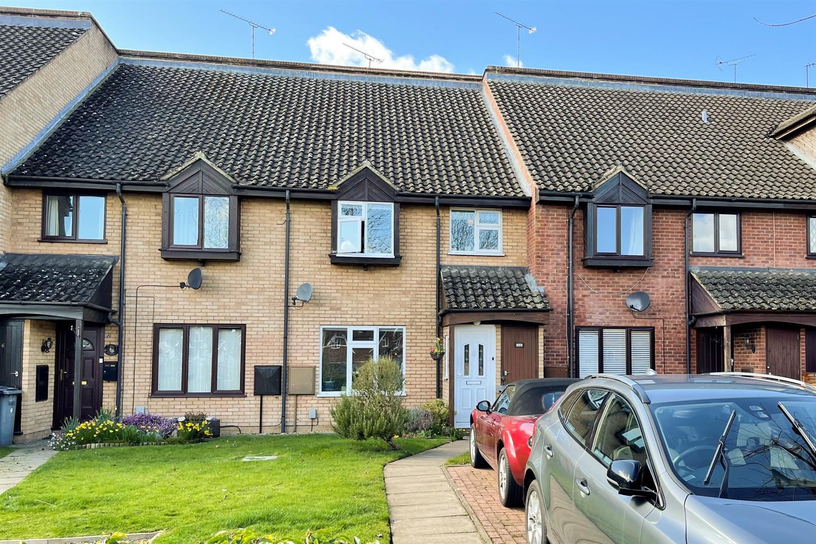 2 bed terraced house for sale in Wyngates, Leighton Buzzard LU7 Zoopla