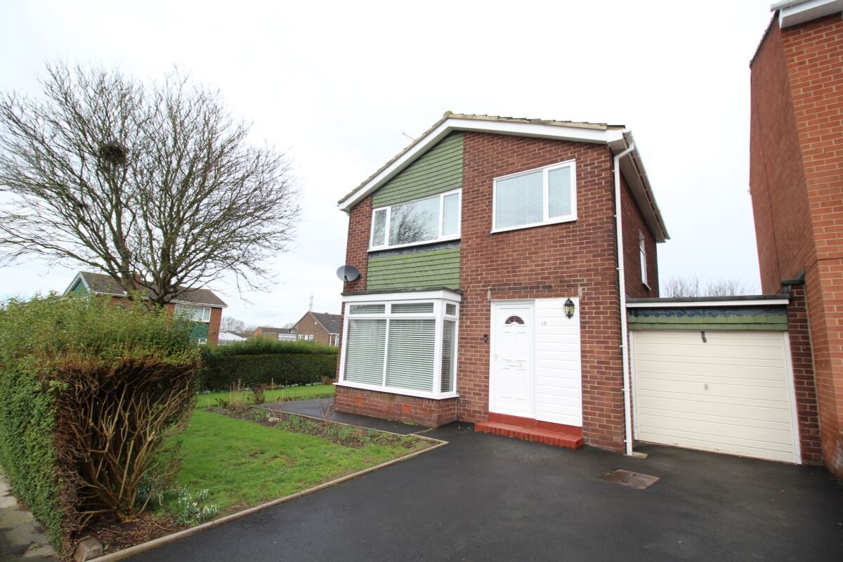 3 bed detached house for sale in Chadderton Drive, Chapel House