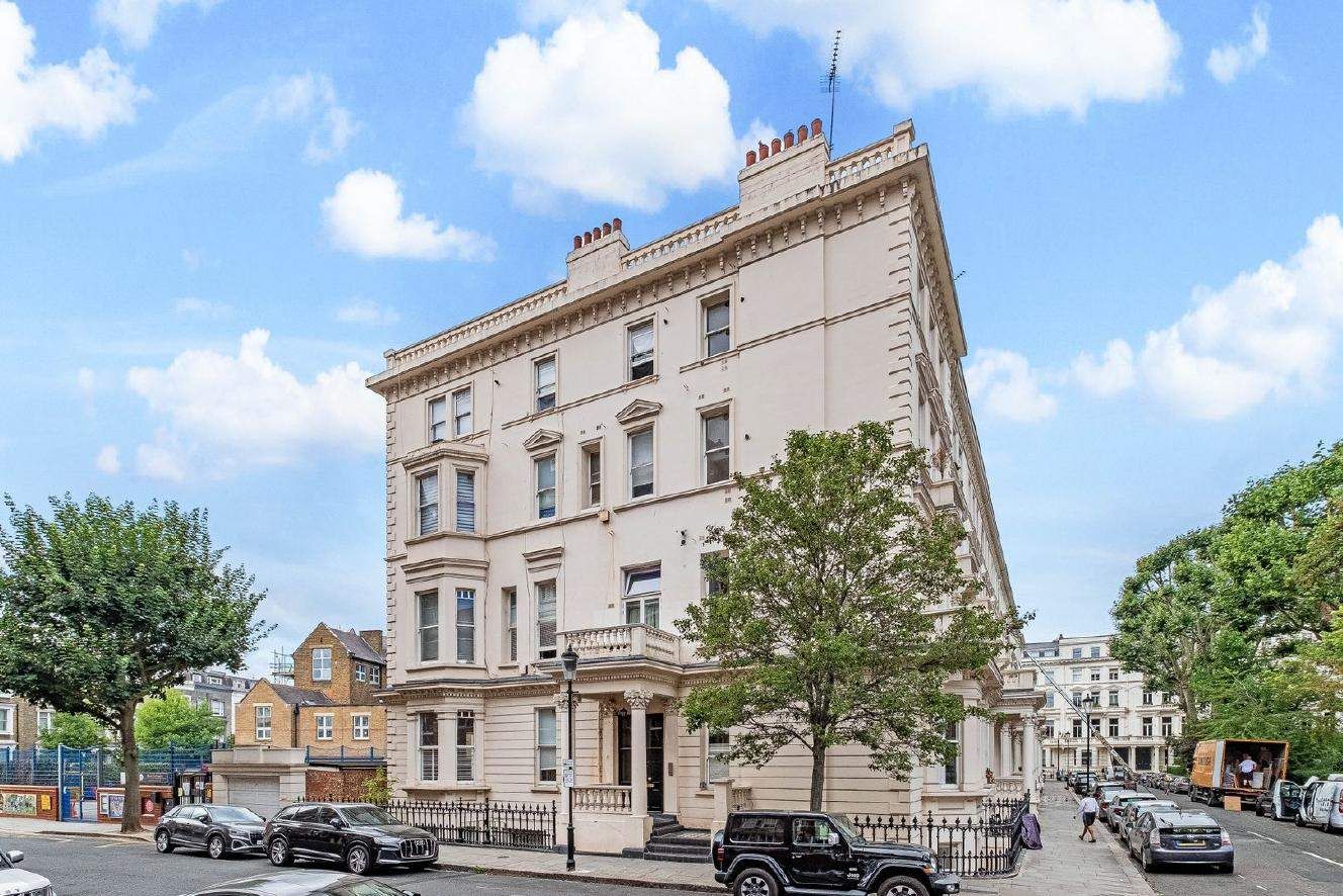 2 bed flat for sale in Earl's Court Square, London SW5 Zoopla
