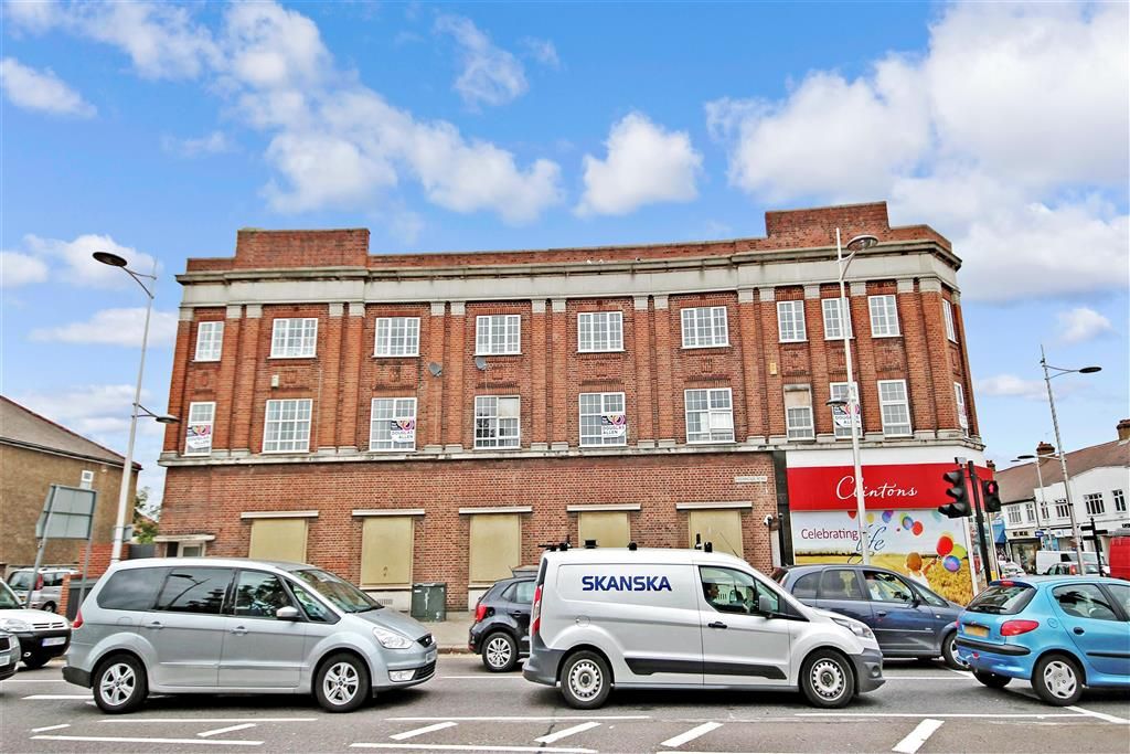 2 bed flat for sale in High Street, Barkingside, Ilford, Essex IG6 Zoopla
