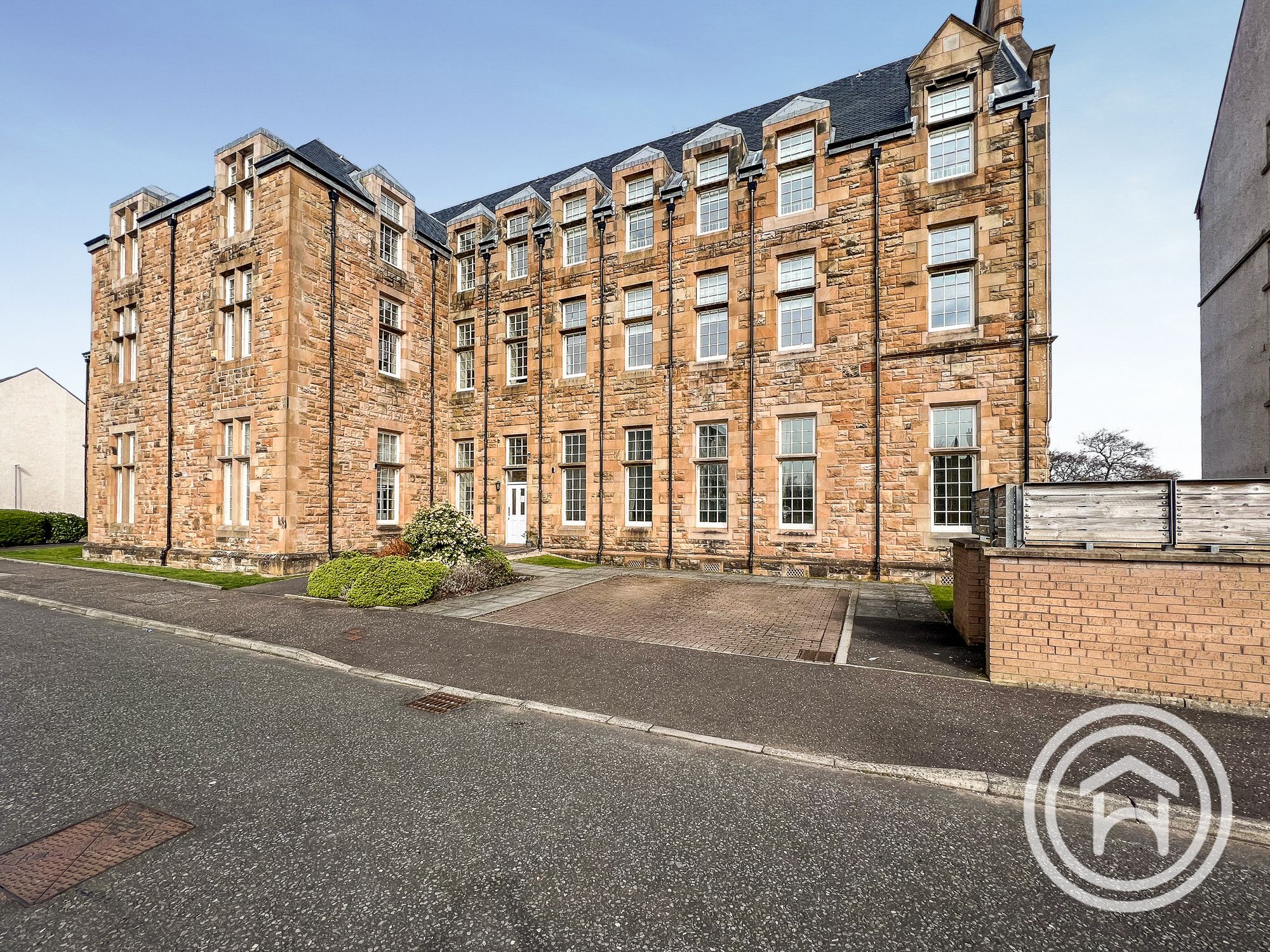 3 bed flat for sale in 59 Parklands Oval, Glasgow G53 Zoopla