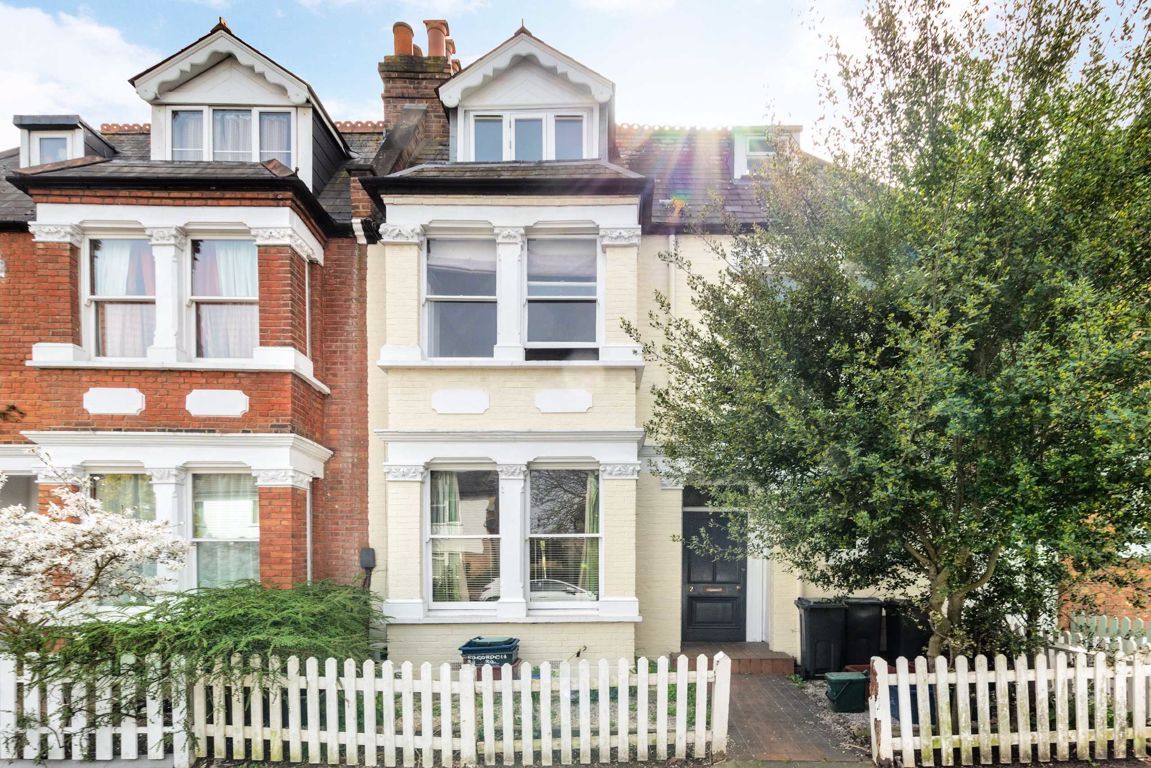 2 bed flat to rent in Gordon Road, London W4 Zoopla
