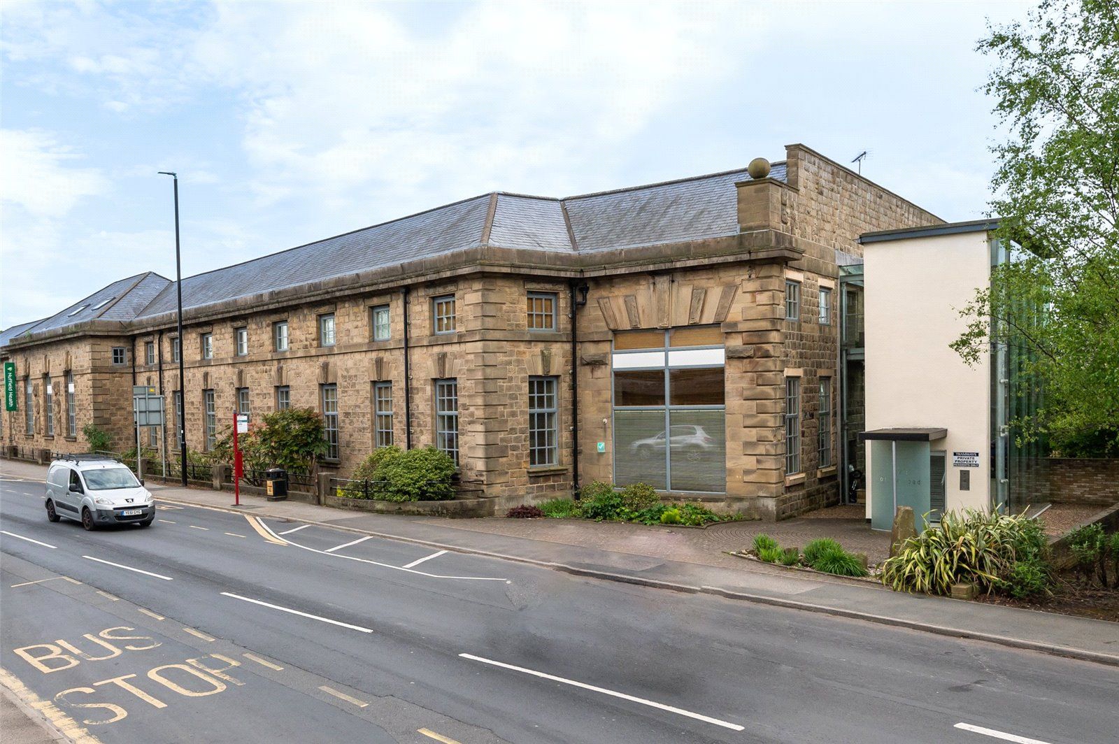 2 bed flat for sale in Otley Road, Guiseley, Leeds, West Yorkshire LS20