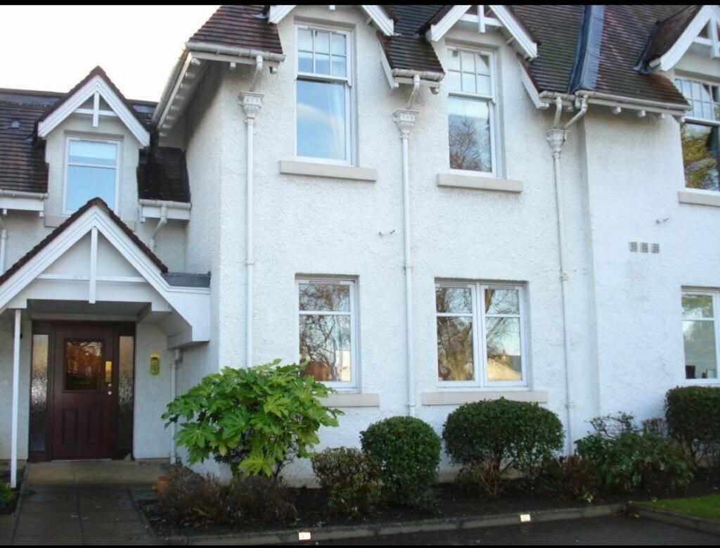 Cammo Road, Edinburgh, uk EH4  