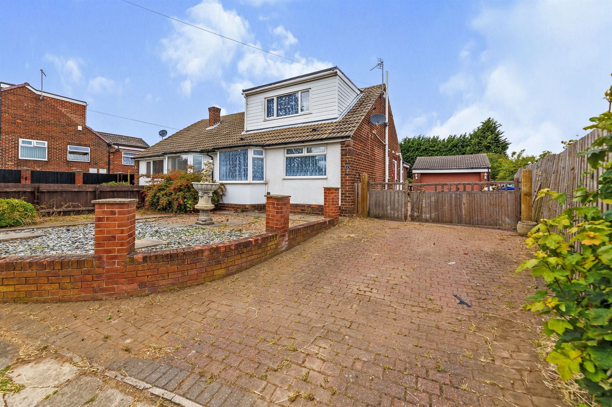 3 bed detached house for sale in Burton Avenue, Barnsley S71 Zoopla