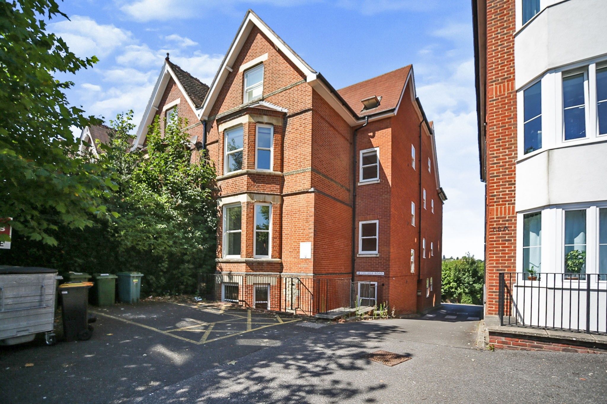 2 bed flat for sale in College Court, Hayle Road, Maidstone ME15 Zoopla