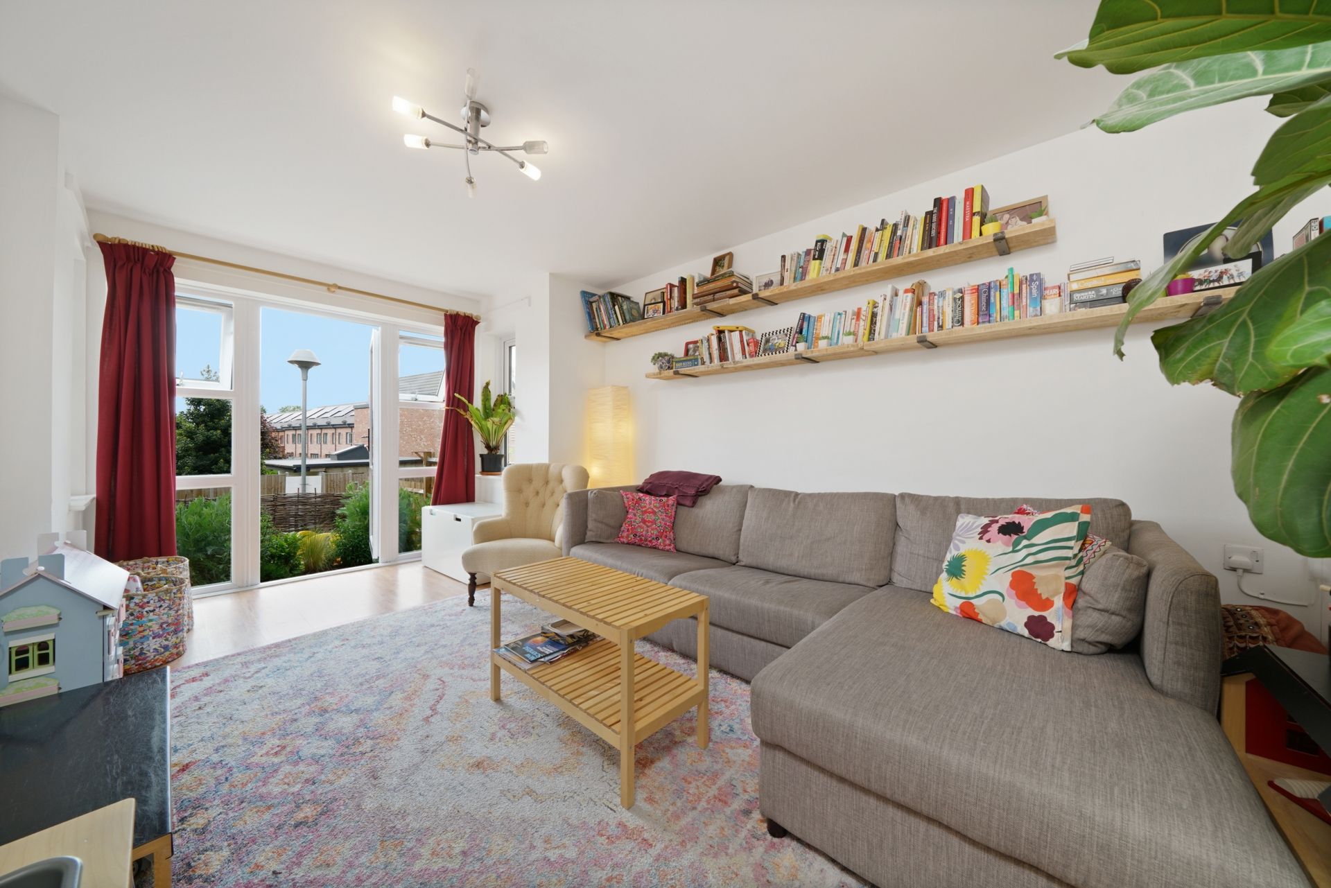 Boston Lodge Ealing W5  