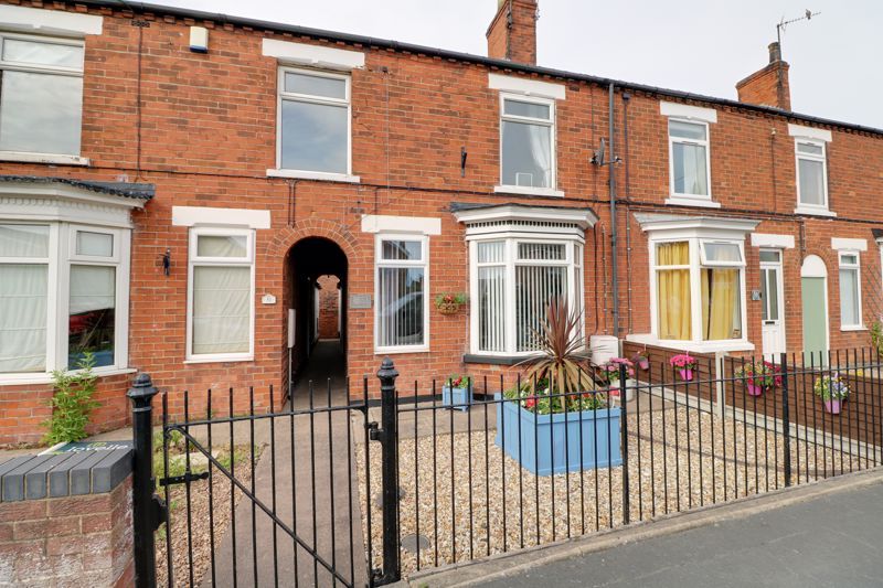 3 bed terraced house for sale in Victoria Road, DN38 Zoopla