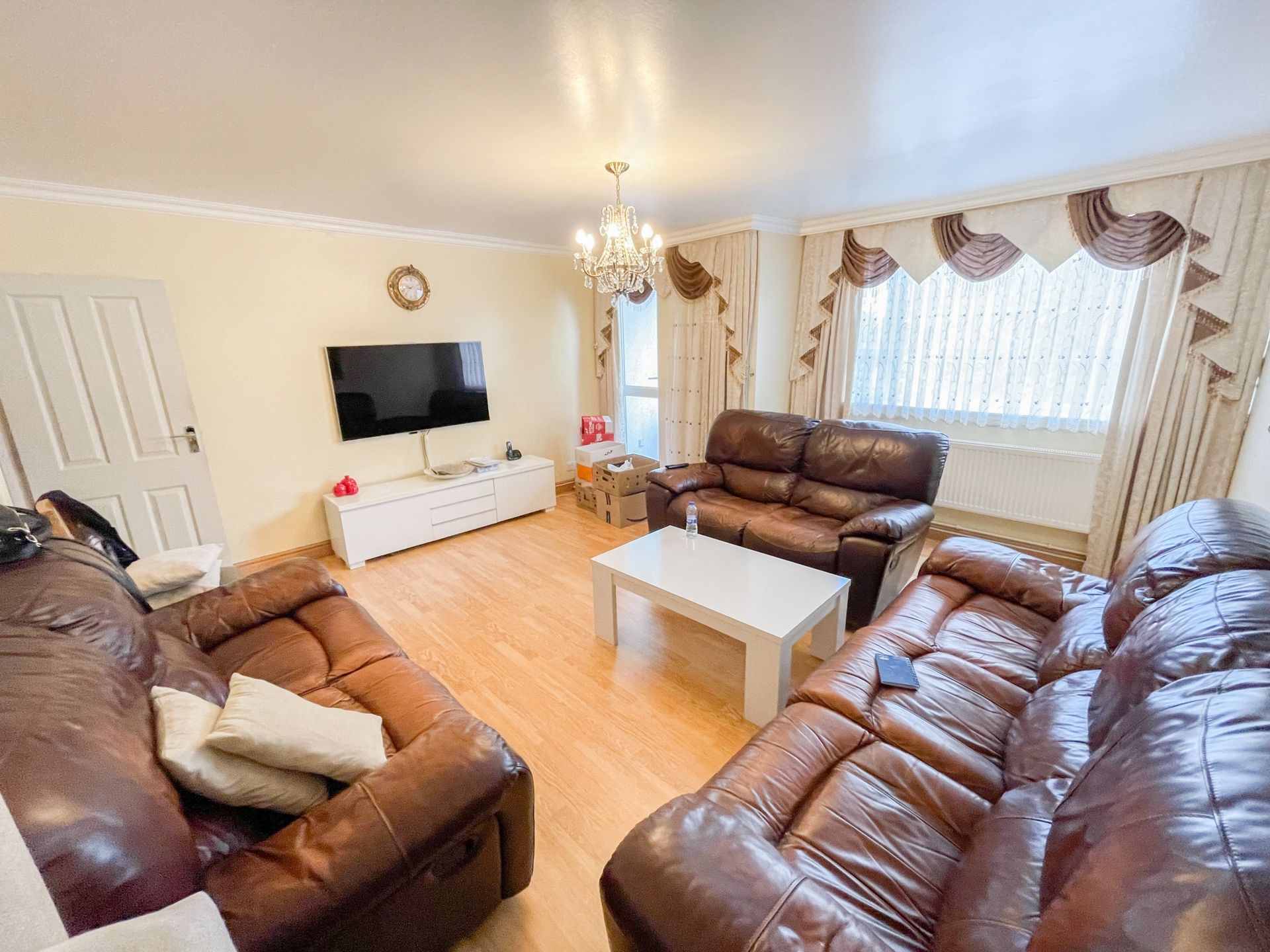 3 bed flat to rent in Morland Estate, Richmond Road, London Fields E8 Zoopla