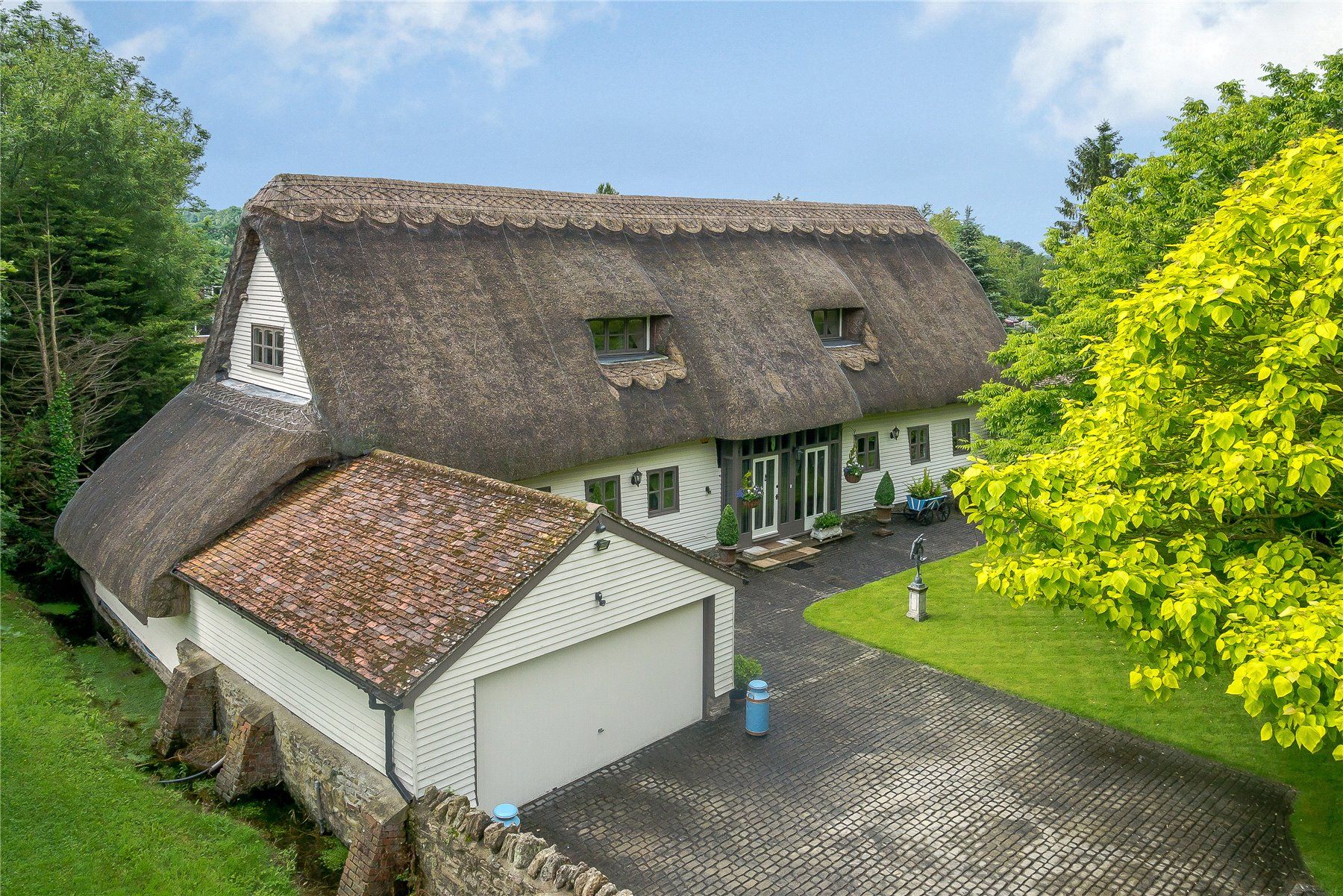 4 bed detached house for sale in Milton Lane, Steventon, Abingdon