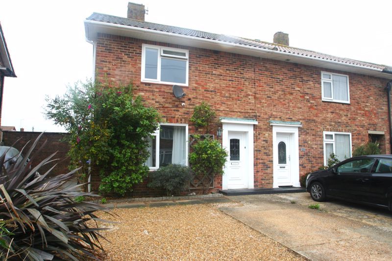 2 bed terraced house to rent in Melville Way, GoringBySea, Worthing