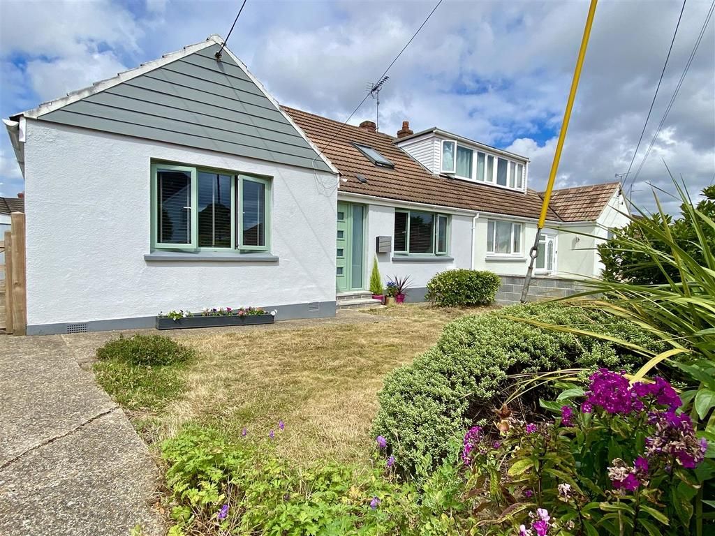4 bed semidetached bungalow for sale in Ellerslie Road, Sticklepath