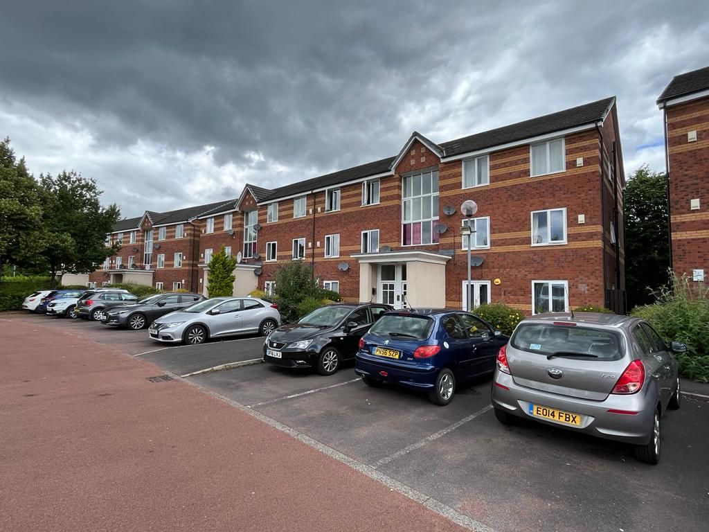 2 bed flat to rent in Velour Close, Trinity Riverside, Salford M3 Zoopla