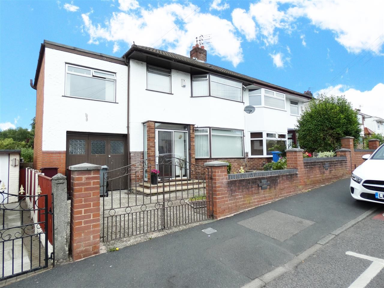 4 bed semidetached house for sale in Marina Crescent, Huyton