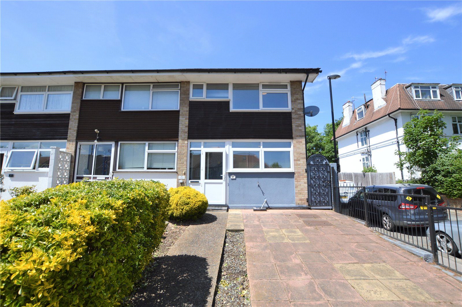 3 bed semidetached house to rent in The Maltings, Whitehorse Lane