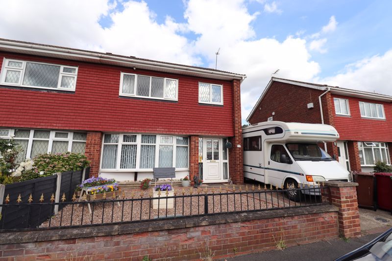 3 bed semidetached house for sale in Plymouth Road, Scunthorpe DN17