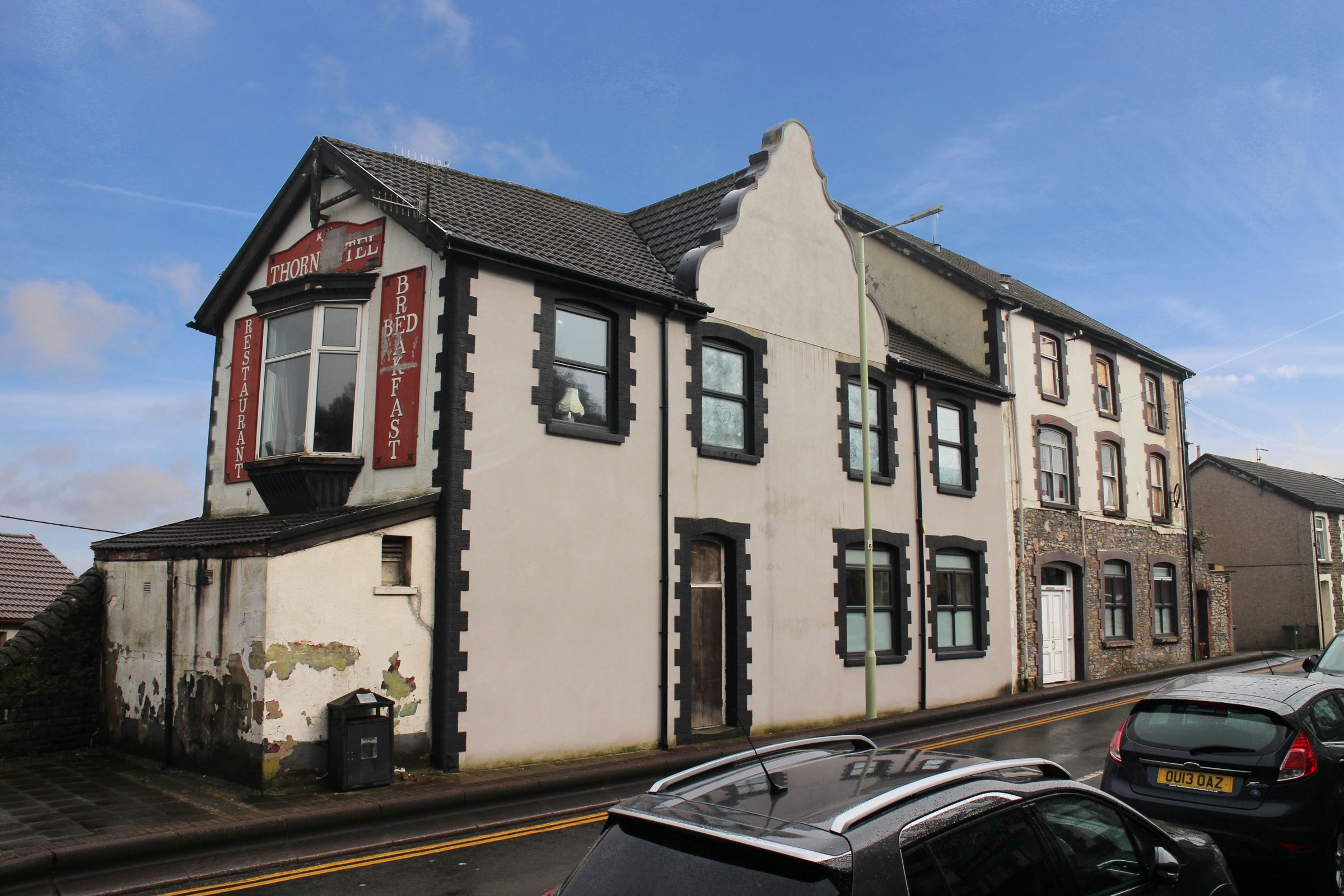 Pub/bar for sale in Mountain Ash Road, Abercynon CF45 Zoopla