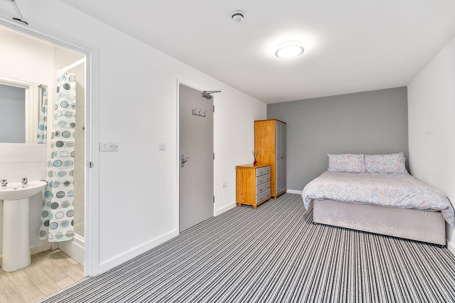 5 bed terraced house to rent in Deptford Place, Plymouth, Devon PL4