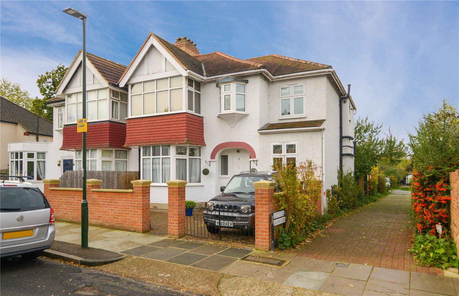 4 bed semidetached house to rent in Fielding Avenue, Twickenham TW2