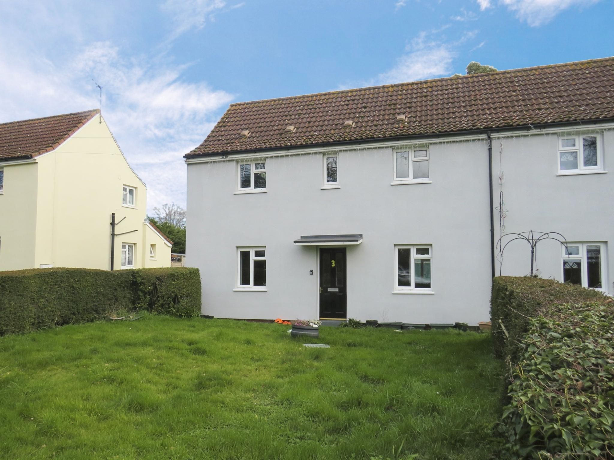 3 bed semidetached house for sale in Church Road, Dallinghoo