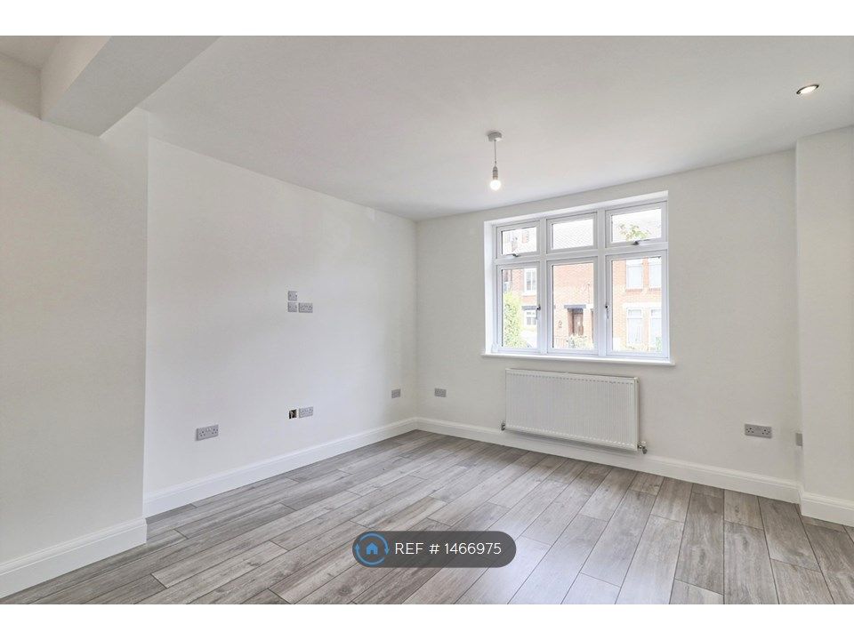 4 bed terraced house to rent in Chelmsford, Chelmsford CM1 Zoopla