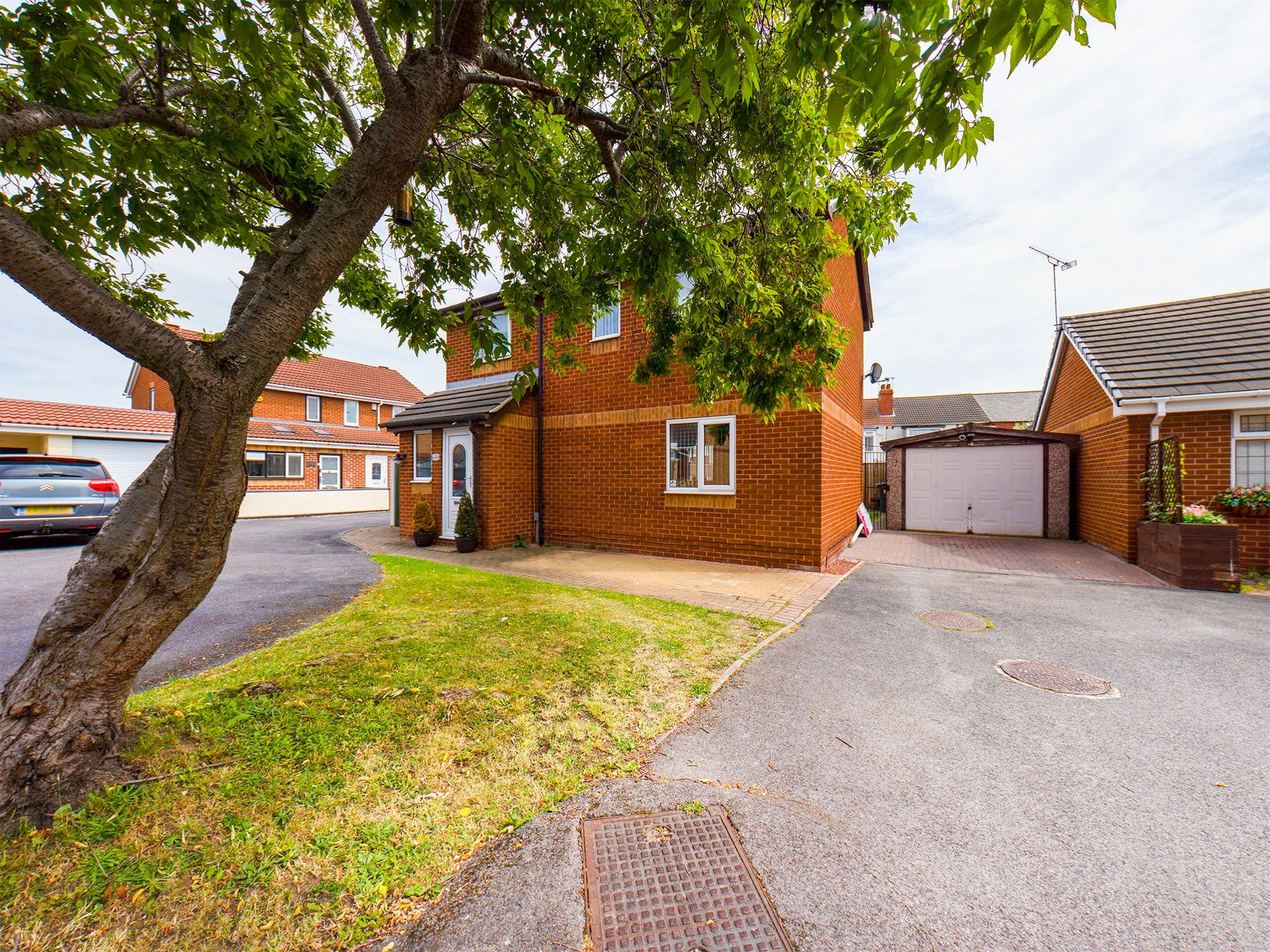 3 bed detached house for sale in Springwell Gardens, Balby, Doncaster