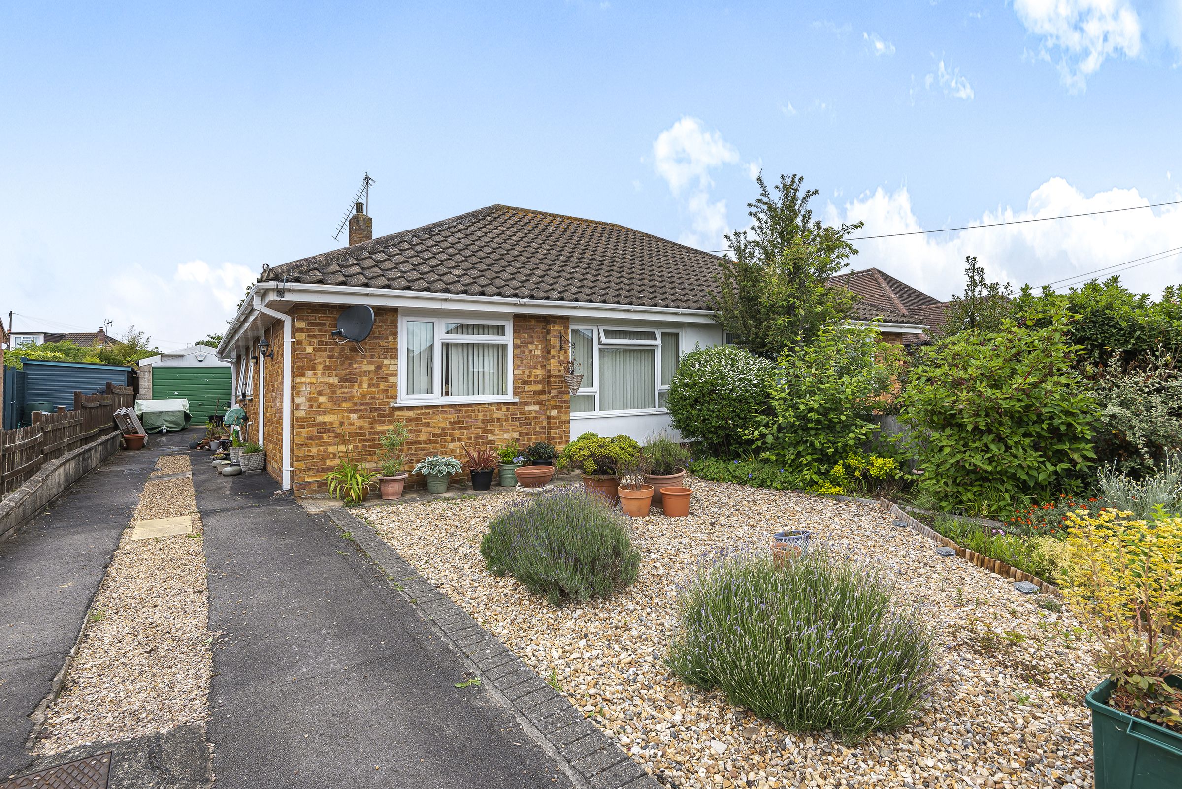 2 bed semidetached bungalow for sale in Brooke Forest, Fairlands