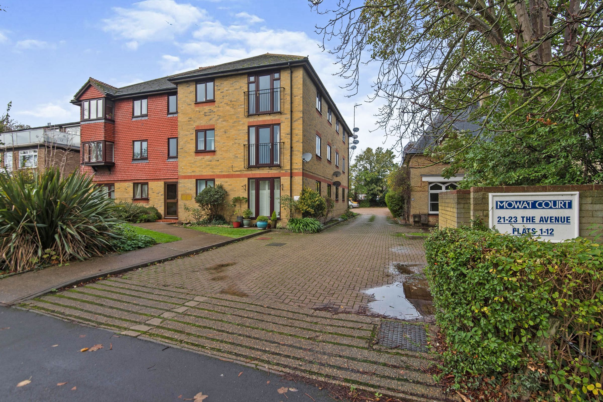 1 bed flat for sale in The Avenue, Worcester Park, Surrey KT4 Zoopla
